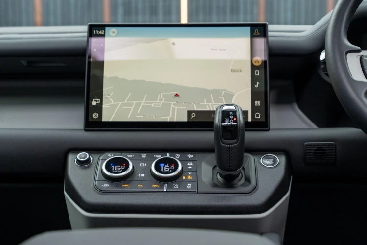 Vehicle Image 30