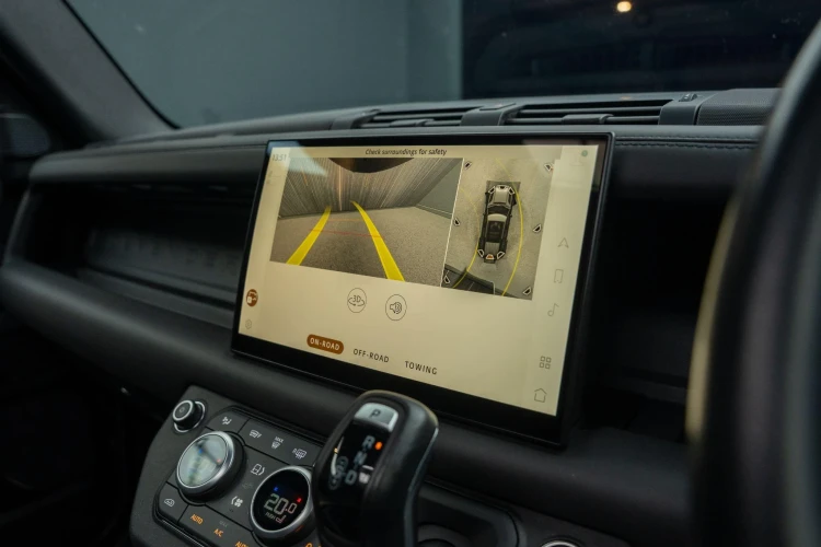 Vehicle Image 8