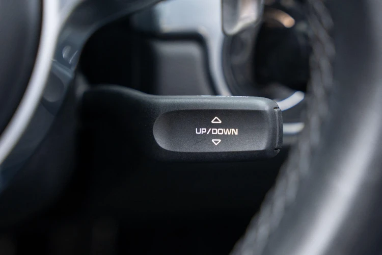 Vehicle Image 30