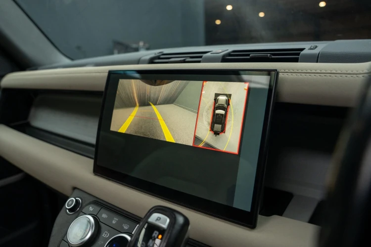 Vehicle Image 8