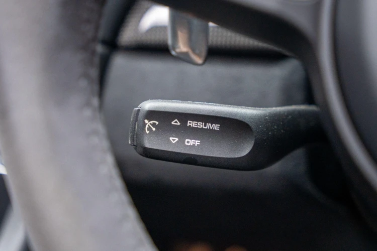 Vehicle Image 36
