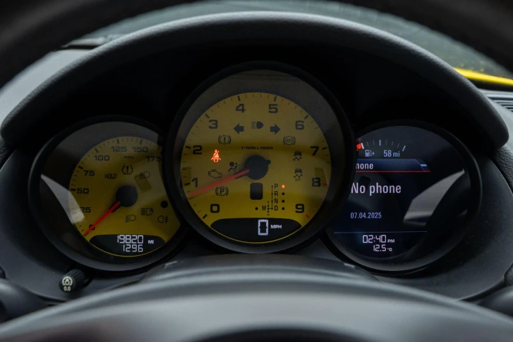 Vehicle Image 24