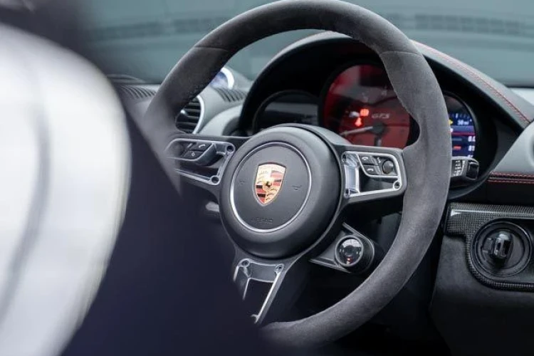 Vehicle Image 35