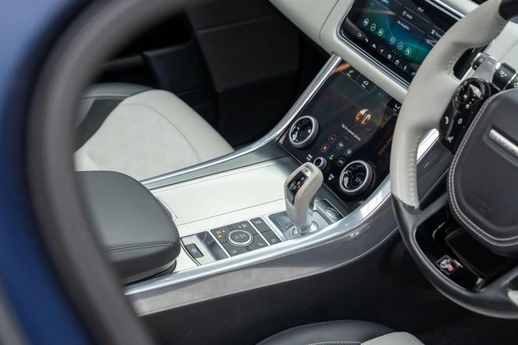 Vehicle Image 37