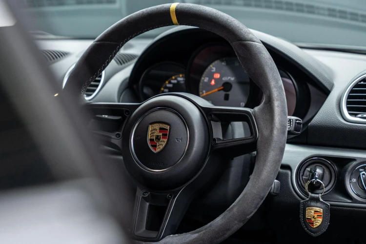 Vehicle Image 37