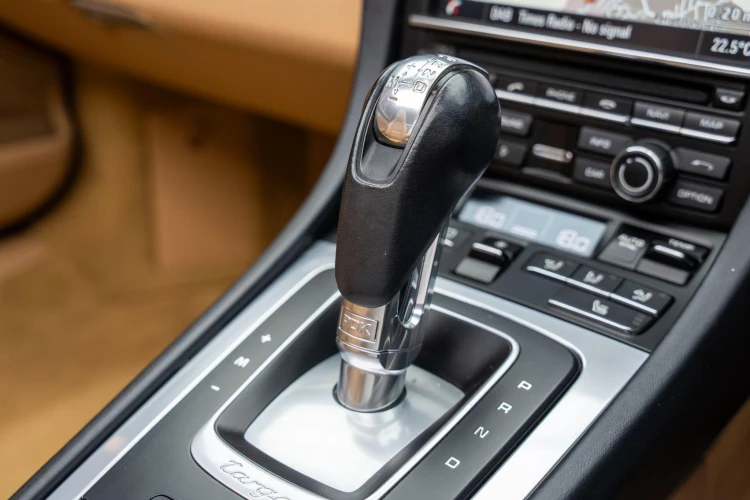 Vehicle Image 22