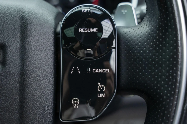 Vehicle Image 30