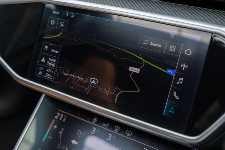 Vehicle Image 10