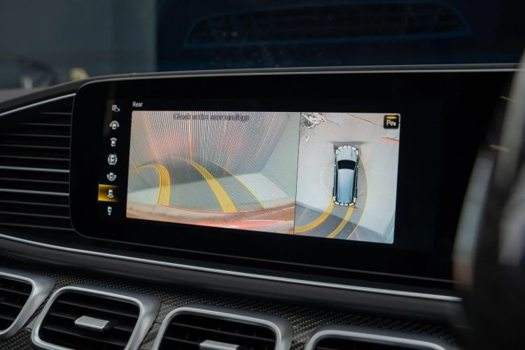 Vehicle Image 10