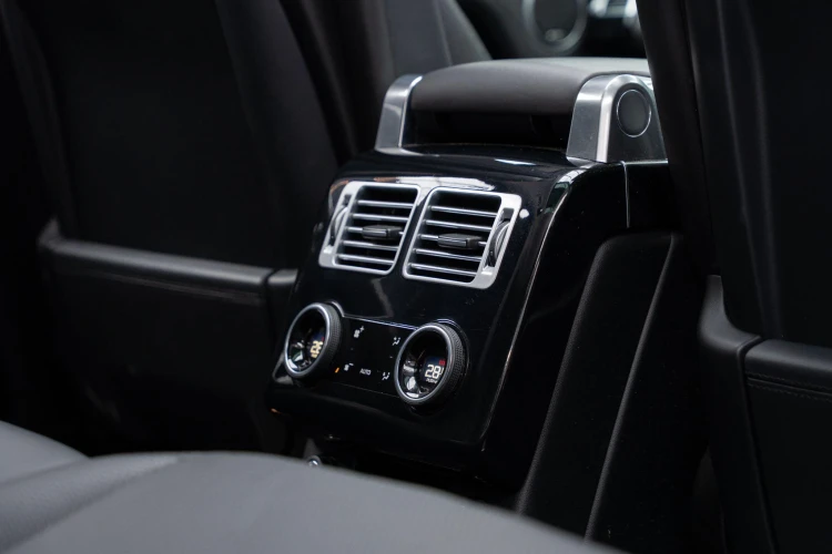 Vehicle Image 20