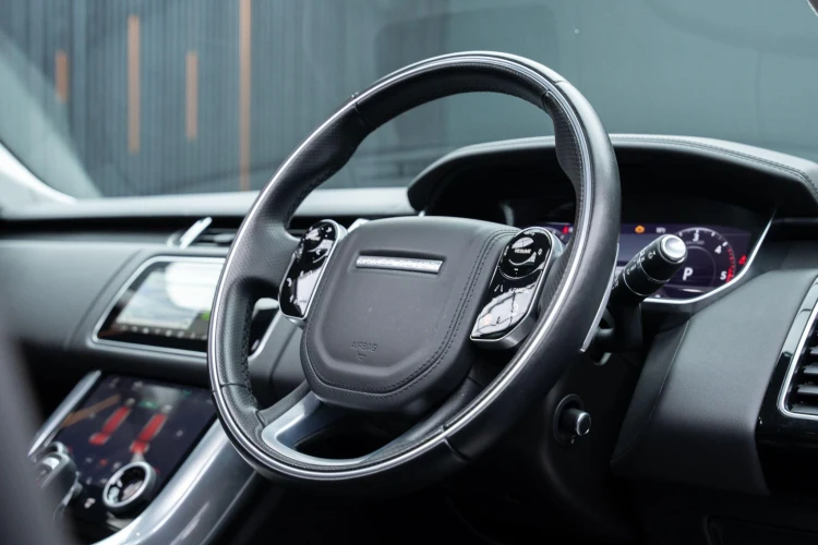 Vehicle Image 36