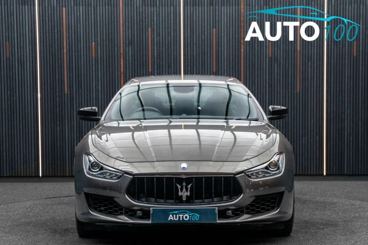 Vehicle Image 9