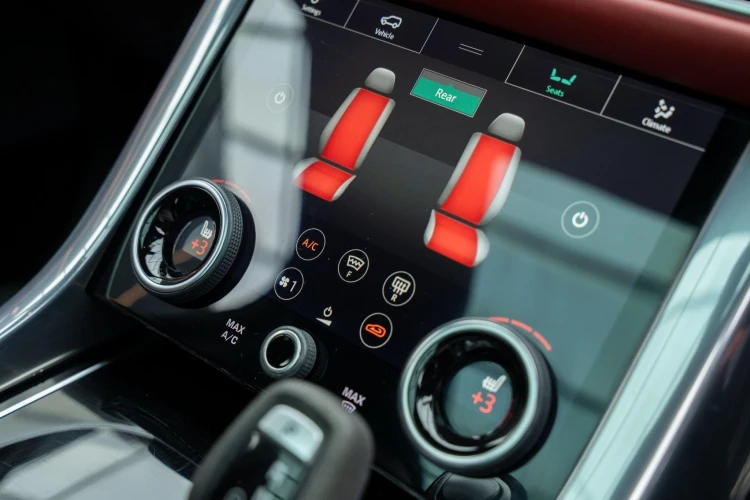 Vehicle Image 14