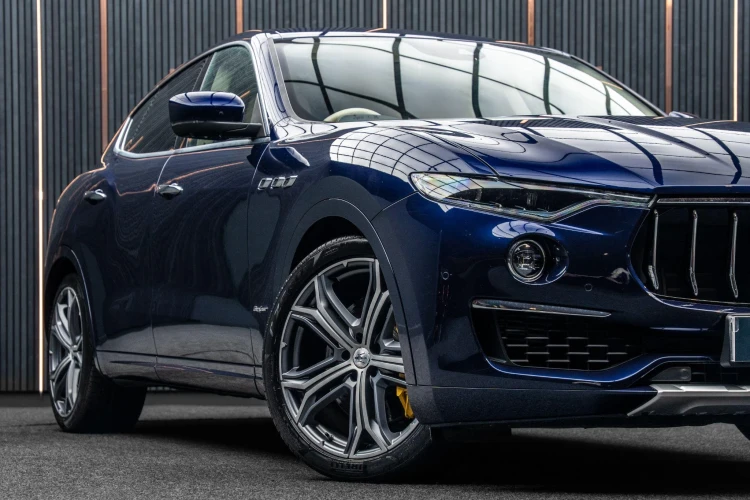 Vehicle Image 7