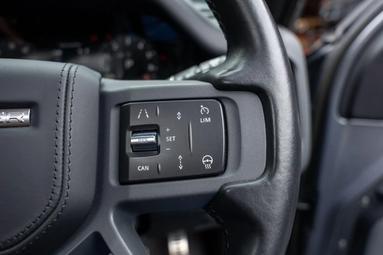 Vehicle Image 30