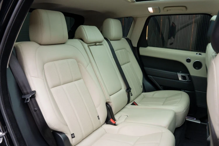 Vehicle Image 30