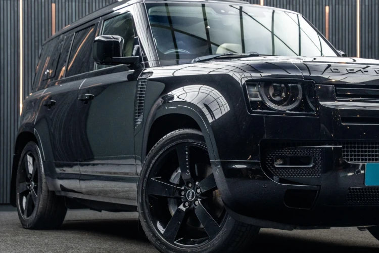 Vehicle Image 5