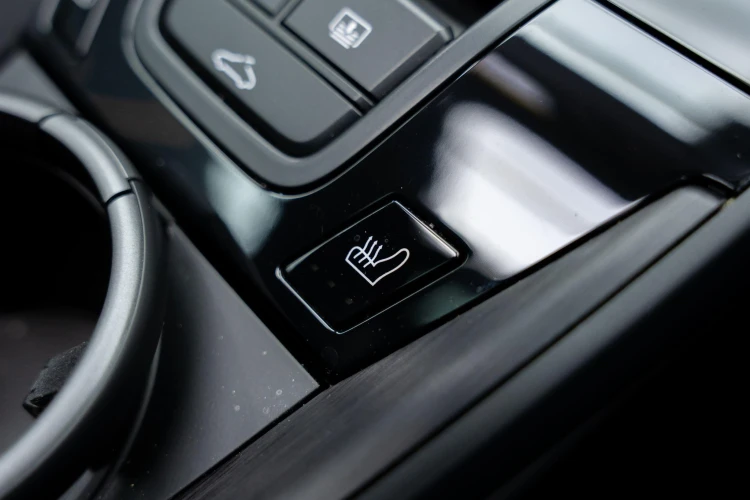 Vehicle Image 35