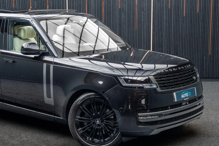 Vehicle Image 9
