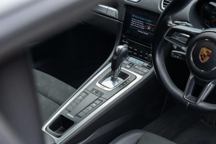 Vehicle Image 30