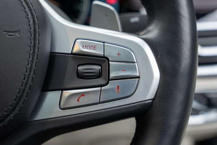 Vehicle Image 40