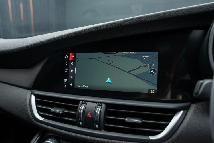 Vehicle Image 8