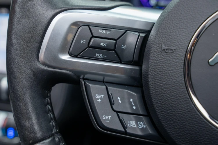 Vehicle Image 26
