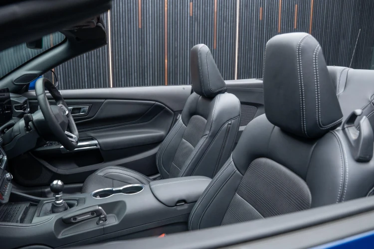 Vehicle Image 42