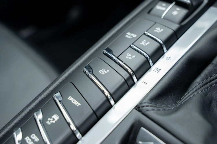 Vehicle Image 20
