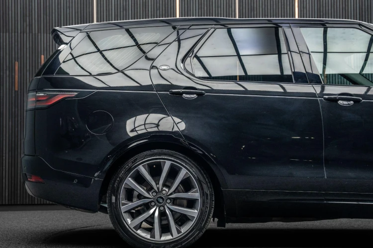 Vehicle Image 18