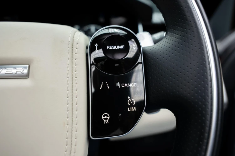 Vehicle Image 36