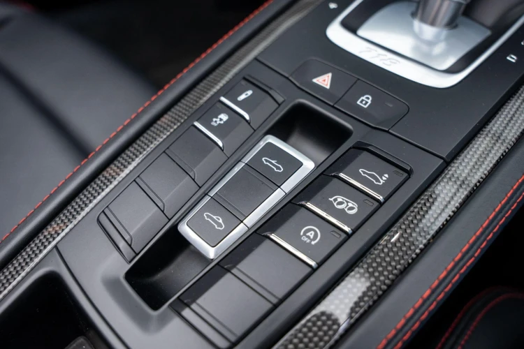 Vehicle Image 22
