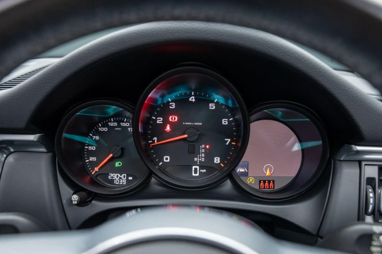 Vehicle Image 35