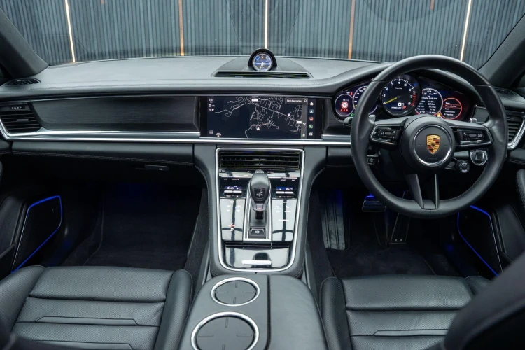 Vehicle Image 4