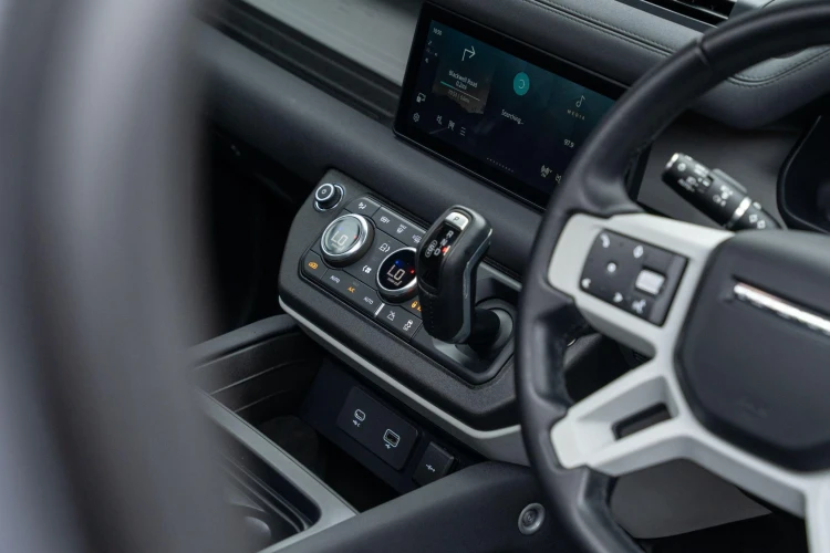 Vehicle Image 22