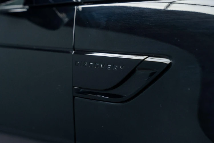 Vehicle Image 17