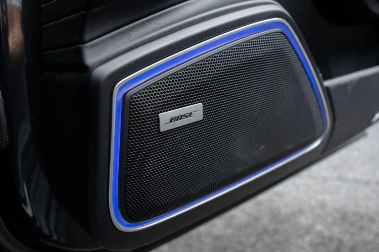Vehicle Image 9