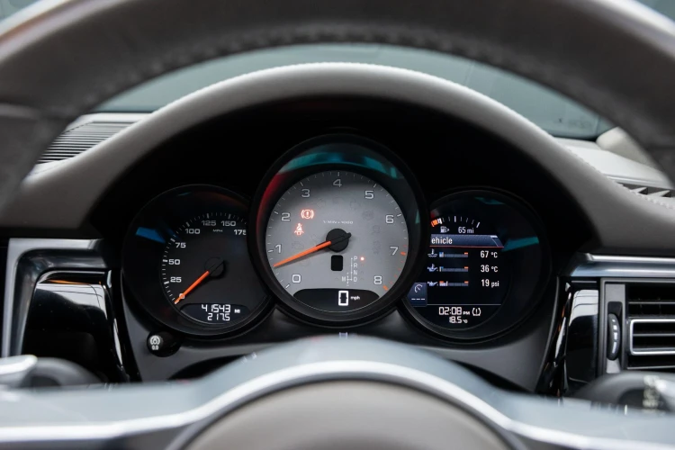Vehicle Image 30