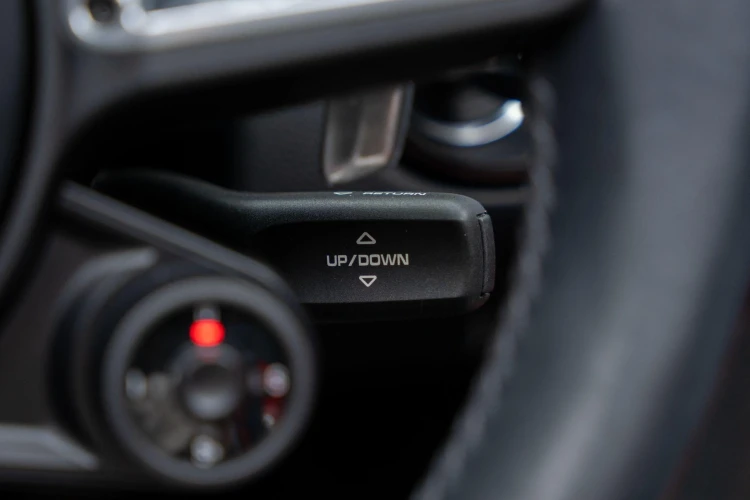 Vehicle Image 35