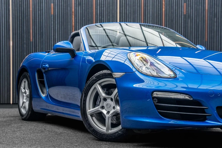 Vehicle Image 11