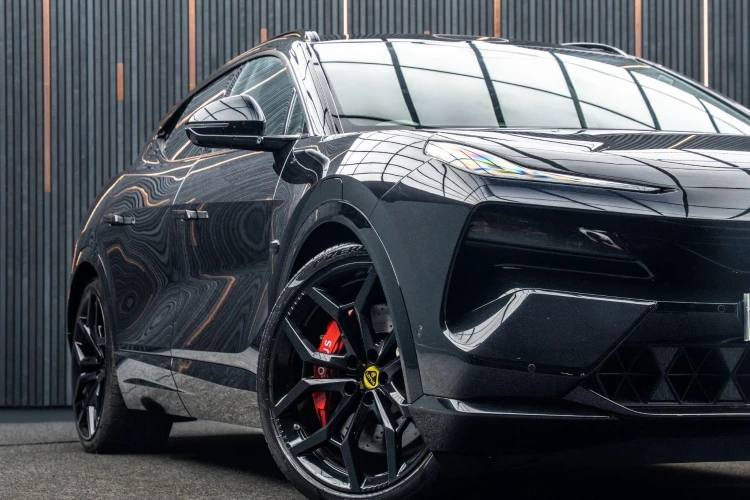 Vehicle Image 7