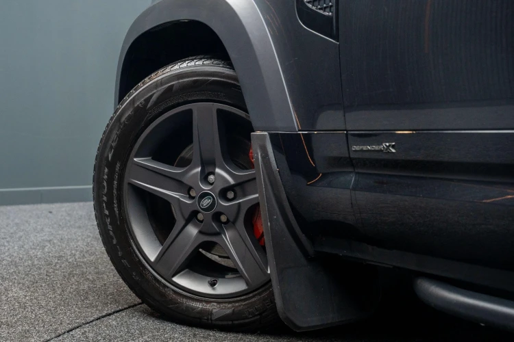 Vehicle Image 13