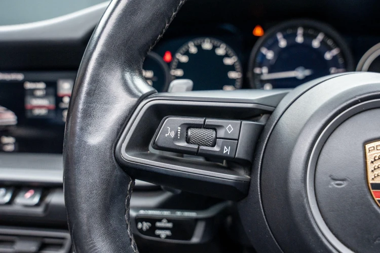 Vehicle Image 35