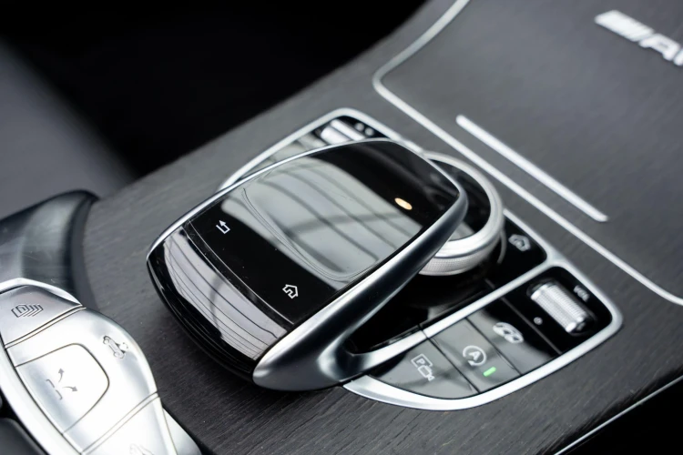 Vehicle Image 30