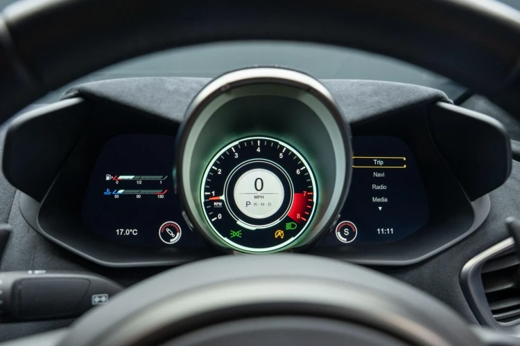 Vehicle Image 13