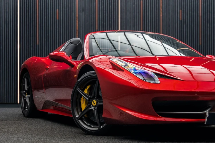 Vehicle Image 9