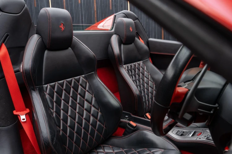 Vehicle Image 12