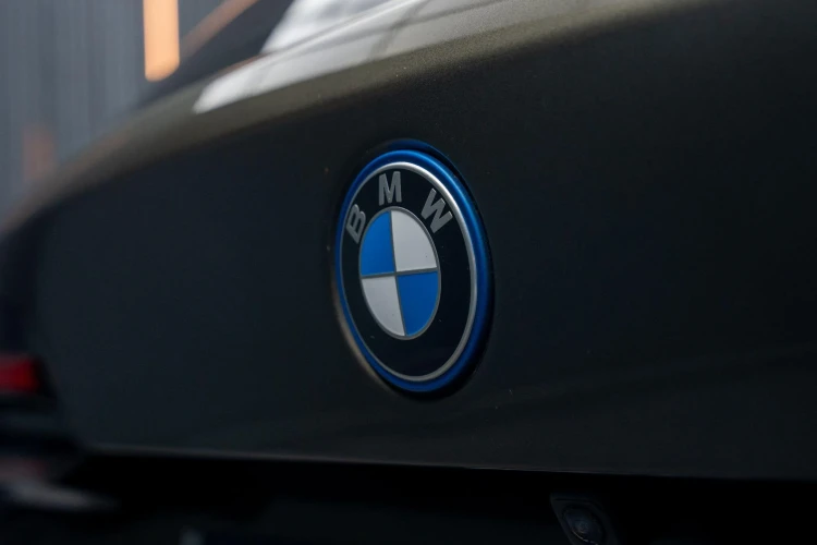 Vehicle Image 30