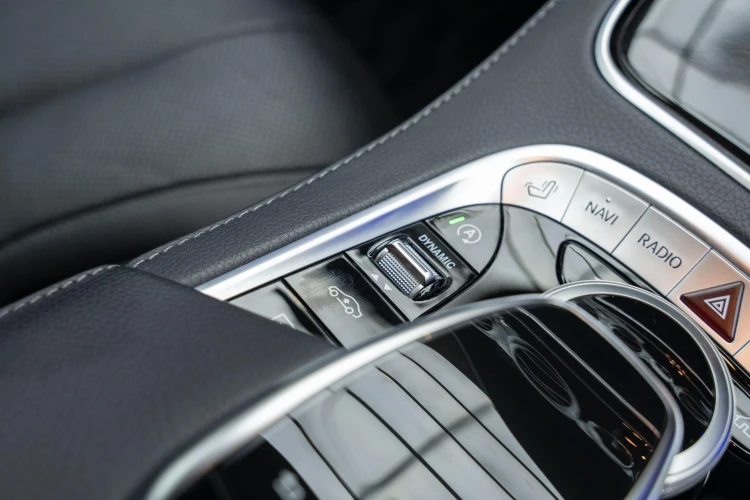 Vehicle Image 30