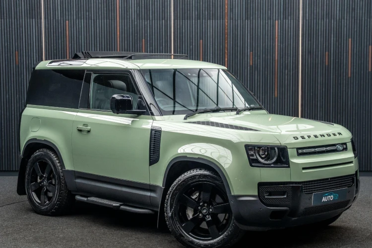 Vehicle Image 5